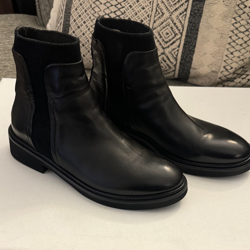 Calpierre Brand - Black Leather Ankle Chelsea Boots, Italian-Made
